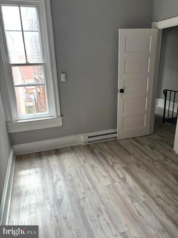 1557 MOUNT EPHRAIM AVE, Camden, NJ 08104