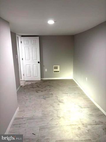 1557 MOUNT EPHRAIM AVE, Camden, NJ 08104
