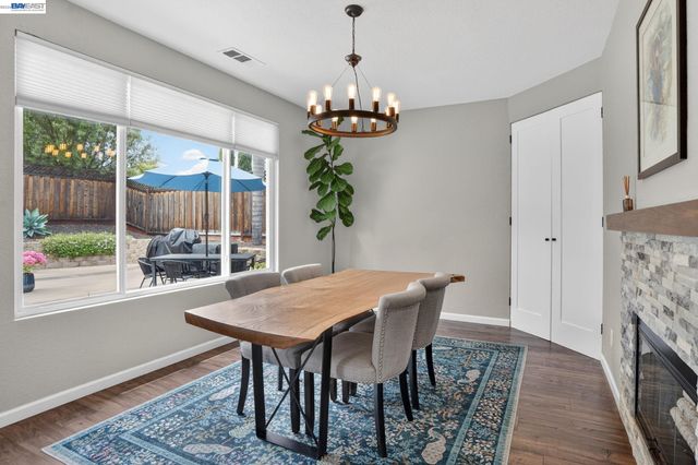 1435 Ruebens Mdw, Brentwood, CA 94513