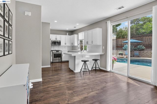 1435 Ruebens Mdw, Brentwood, CA 94513