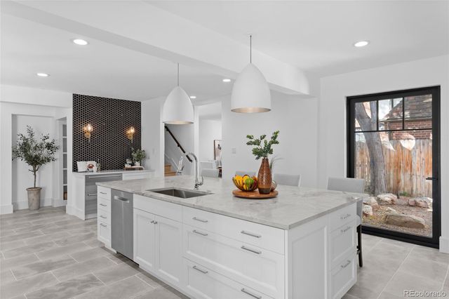 250 Ash Street, Denver, CO 80220