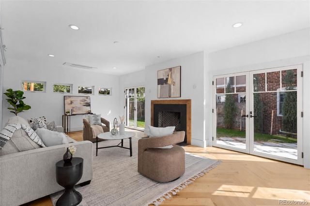 250 Ash Street, Denver, CO 80220