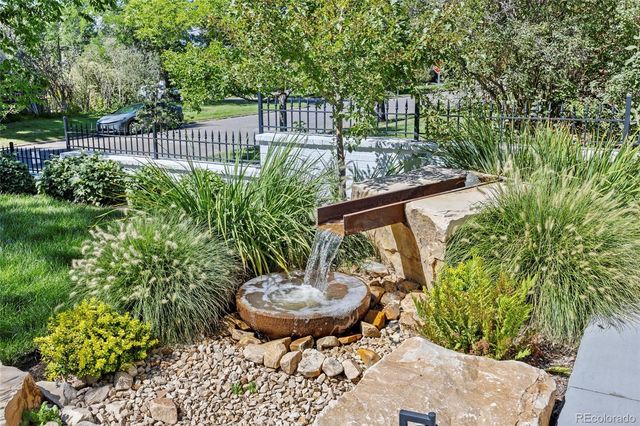 250 Ash Street, Denver, CO 80220