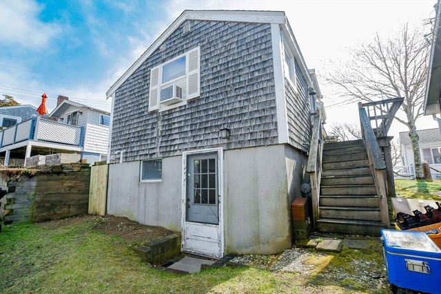 50 Maynard Ln 50D, Bourne, MA 02532