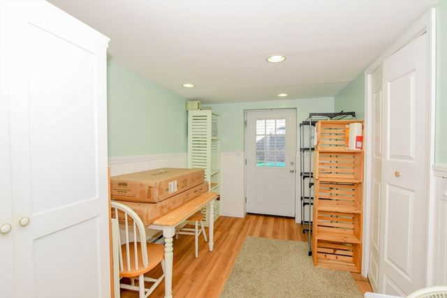 50 Maynard Ln 50D, Bourne, MA 02532