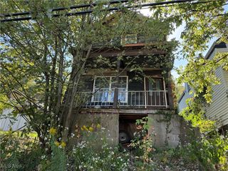 822 W Bennett Street, Bridgeport, OH 43912