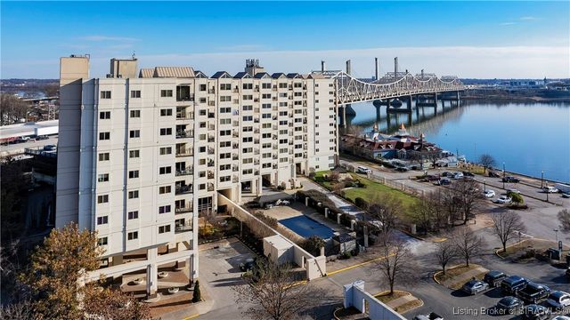 1 Riverpointe Plaza 820, Jeffersonville, IN 47130