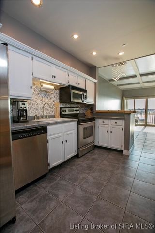 1 Riverpointe Plaza 820, Jeffersonville, IN 47130