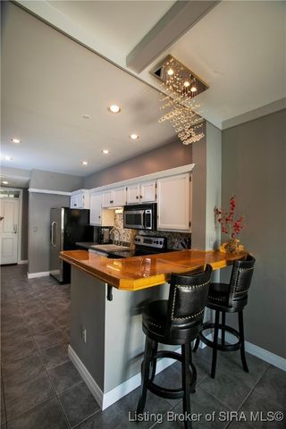 1 Riverpointe Plaza 820, Jeffersonville, IN 47130