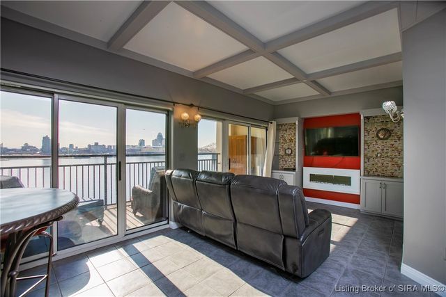 1 Riverpointe Plaza 820, Jeffersonville, IN 47130