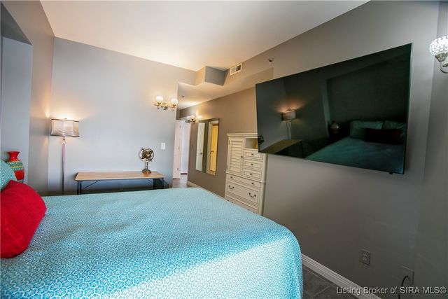 1 Riverpointe Plaza 820, Jeffersonville, IN 47130