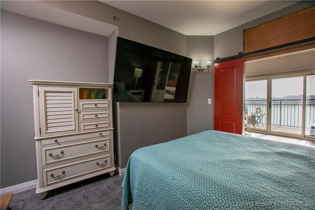 1 Riverpointe Plaza 820, Jeffersonville, IN 47130