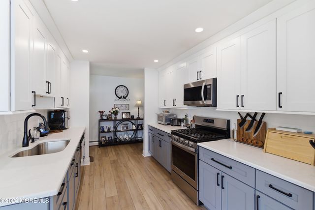 745 Oak Glen Road, Howell, NJ 07731