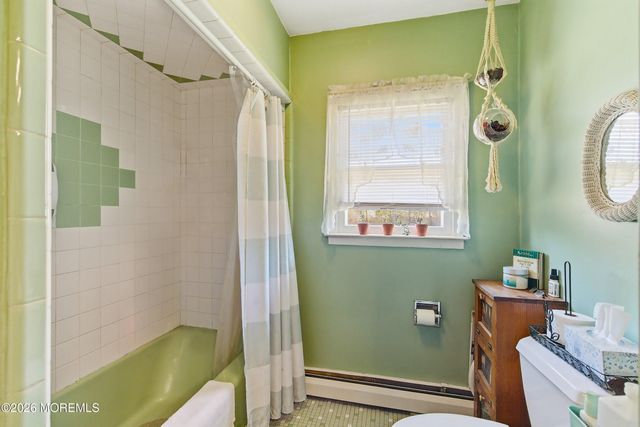 745 Oak Glen Road, Howell, NJ 07731