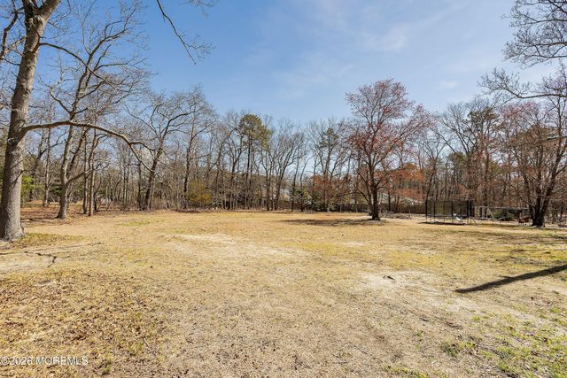 745 Oak Glen Road, Howell, NJ 07731
