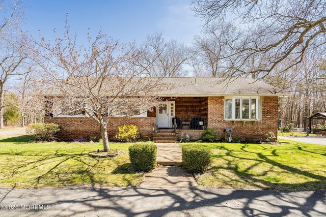 745 Oak Glen Road, Howell, NJ 07731
