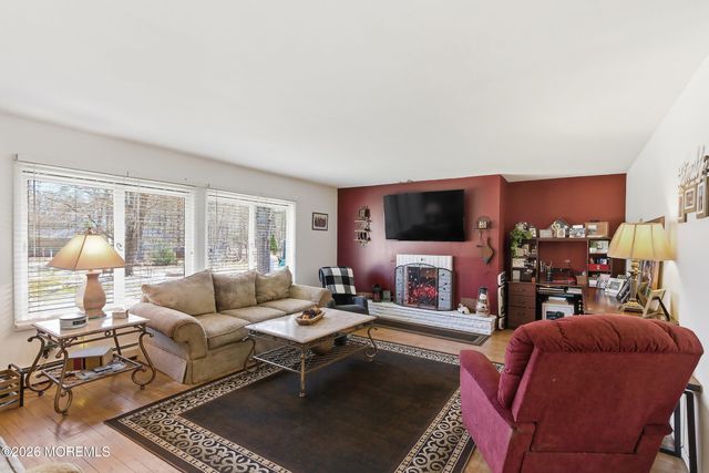 745 Oak Glen Road, Howell, NJ 07731