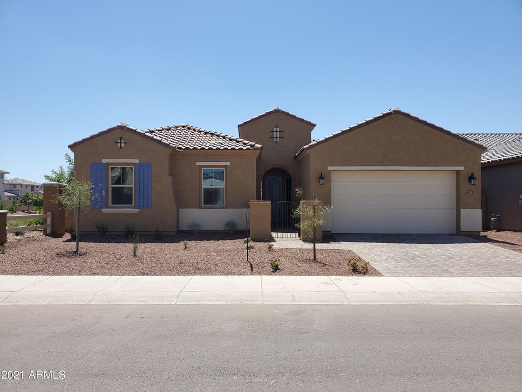8537 W MYRTLE Avenue, Glendale, AZ 85305 — exterior
