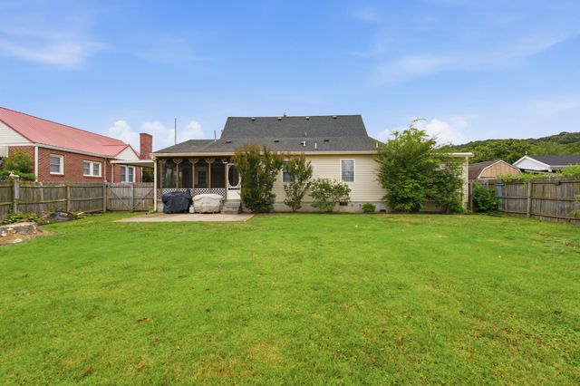 518 Jefferson Ave, E, Carthage, TN 37030