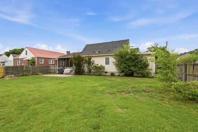 518 Jefferson Ave, E, Carthage, TN 37030