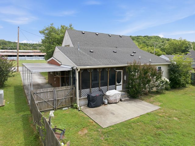 518 Jefferson Ave, E, Carthage, TN 37030