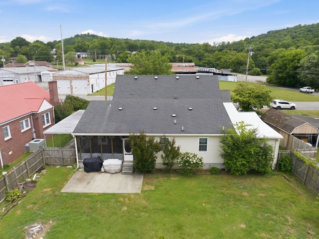 518 Jefferson Ave, E, Carthage, TN 37030