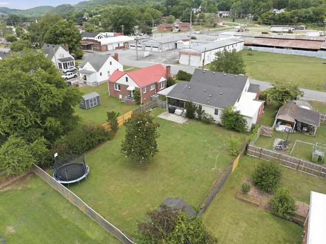 518 Jefferson Ave, E, Carthage, TN 37030