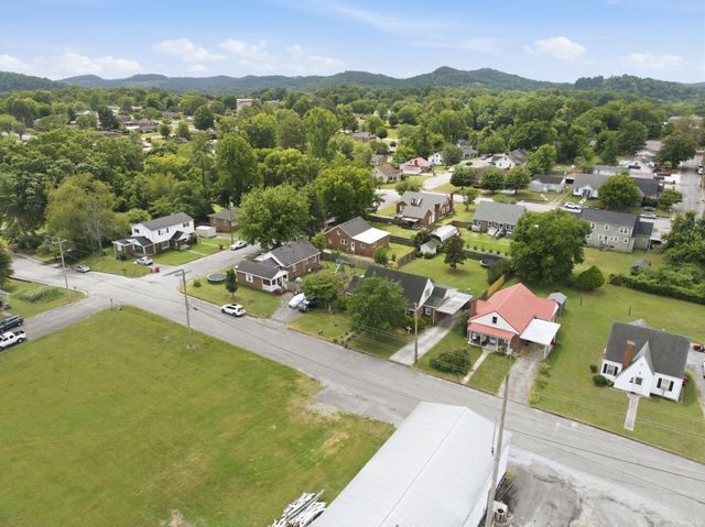 518 Jefferson Ave, E, Carthage, TN 37030