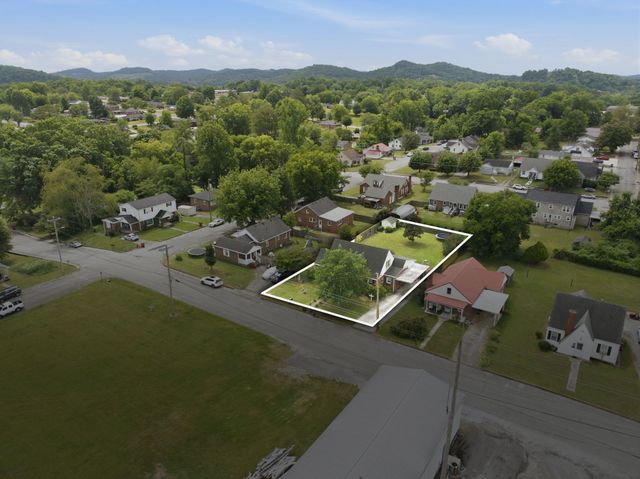 518 Jefferson Ave, E, Carthage, TN 37030