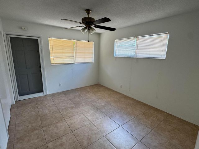1555 TYLER Street 01, Hollywood, FL 33020
