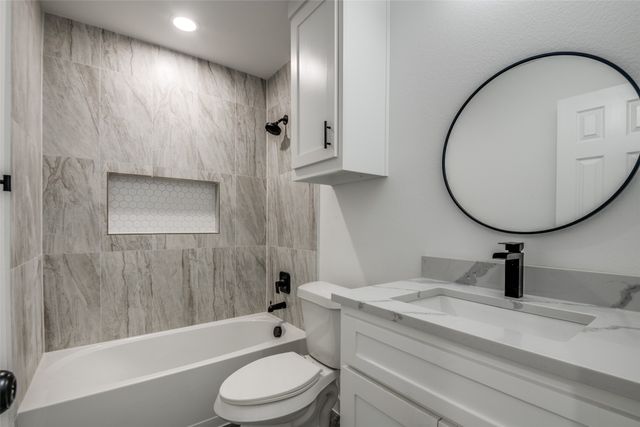 3305 Mineola Street A, Greenville, TX 75401