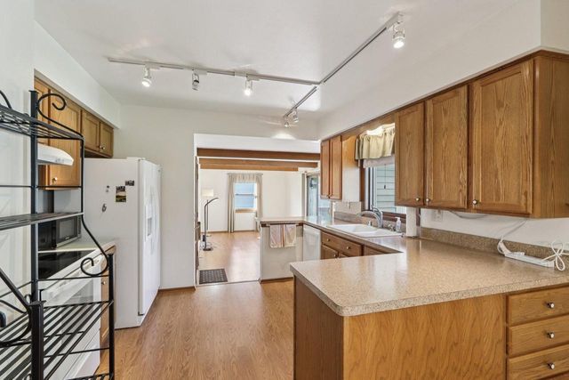 614 Madison DRIVE, Delavan, WI 53115