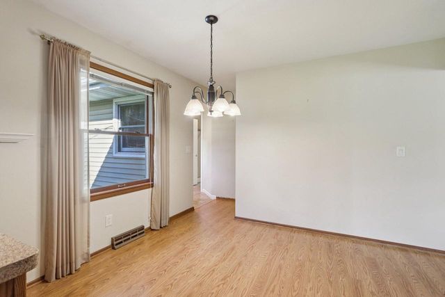 614 Madison DRIVE, Delavan, WI 53115