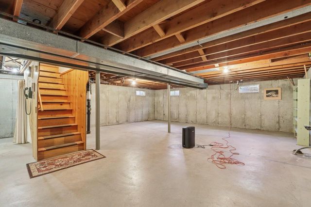 614 Madison DRIVE, Delavan, WI 53115