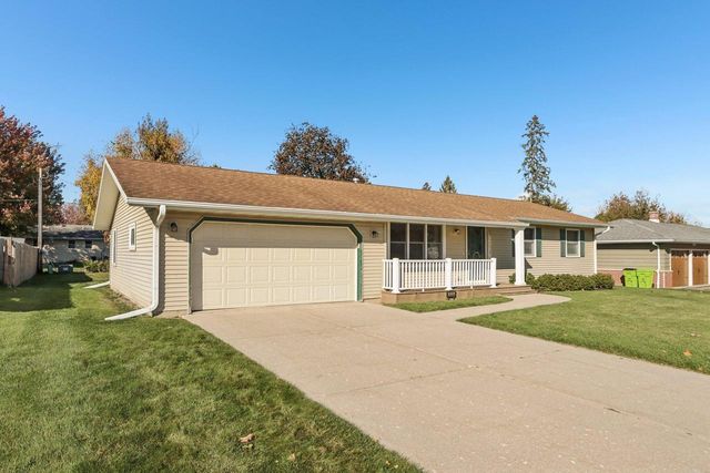 614 Madison DRIVE, Delavan, WI 53115