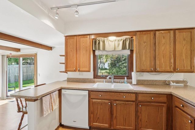 614 Madison DRIVE, Delavan, WI 53115