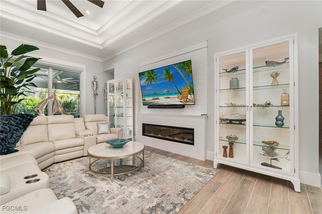 5407 SW 16th PL, Cape Coral, FL 33914