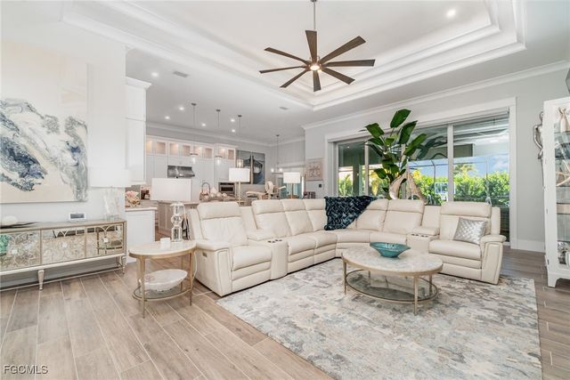 5407 SW 16th PL, Cape Coral, FL 33914