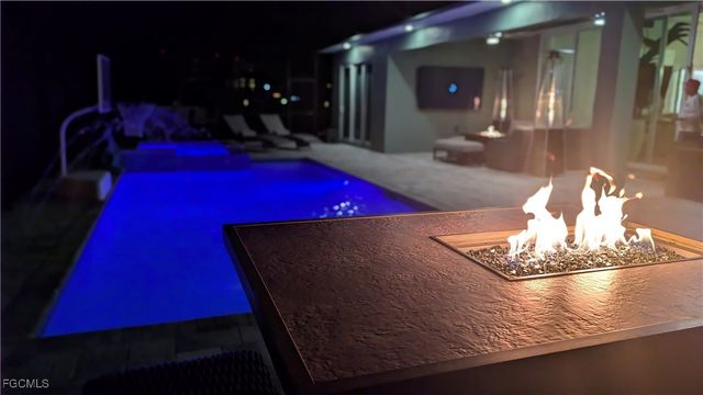 5407 SW 16th PL, Cape Coral, FL 33914