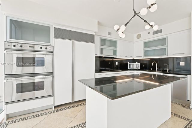 18911 Collins Ave 901, Sunny Isles Beach, FL 33160