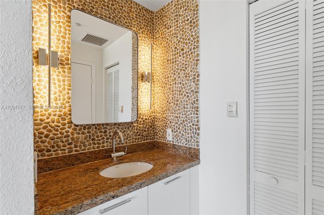 18911 Collins Ave 901, Sunny Isles Beach, FL 33160