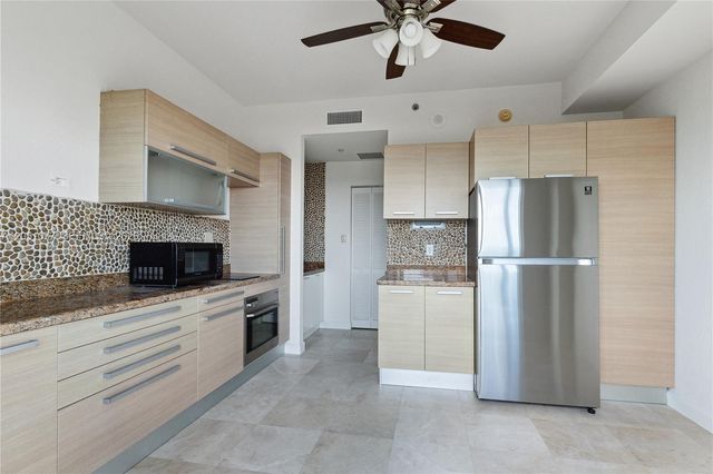 18911 Collins Ave 901, Sunny Isles Beach, FL 33160