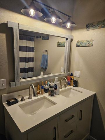 1705 Lakeview Drive, Ava, MO 65608