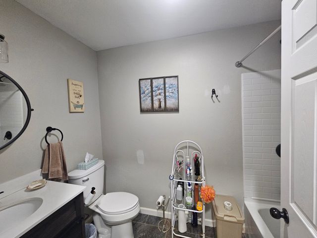 1705 Lakeview Drive, Ava, MO 65608