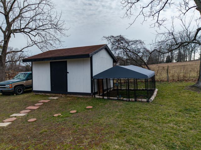 1705 Lakeview Drive, Ava, MO 65608