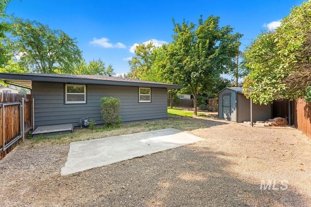 1817 Palouse St, Boise, ID 83705