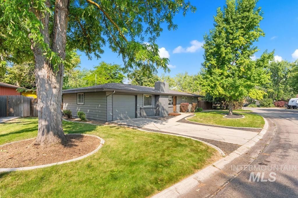 1817 Palouse St, Boise, ID 83705 photo 2