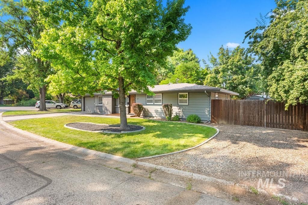1817 Palouse St, Boise, ID 83705 photo 3