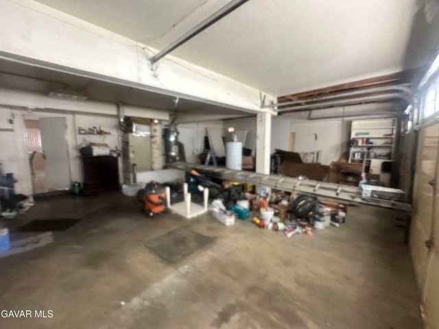 5147 Moonraker Road, Palmdale, CA 93552