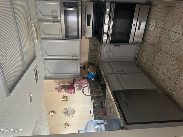 5147 Moonraker Road, Palmdale, CA 93552